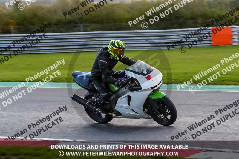 enduro digital images;event digital images;eventdigitalimages;no limits trackdays;peter wileman photography;racing digital images;snetterton;snetterton no limits trackday;snetterton photographs;snetterton trackday photographs;trackday digital images;trackday photos